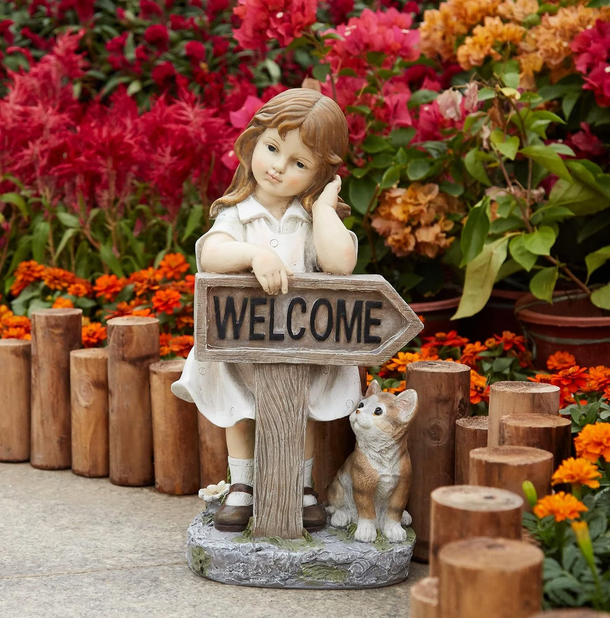 Girl Solar Garden Statue 17.3 Inch